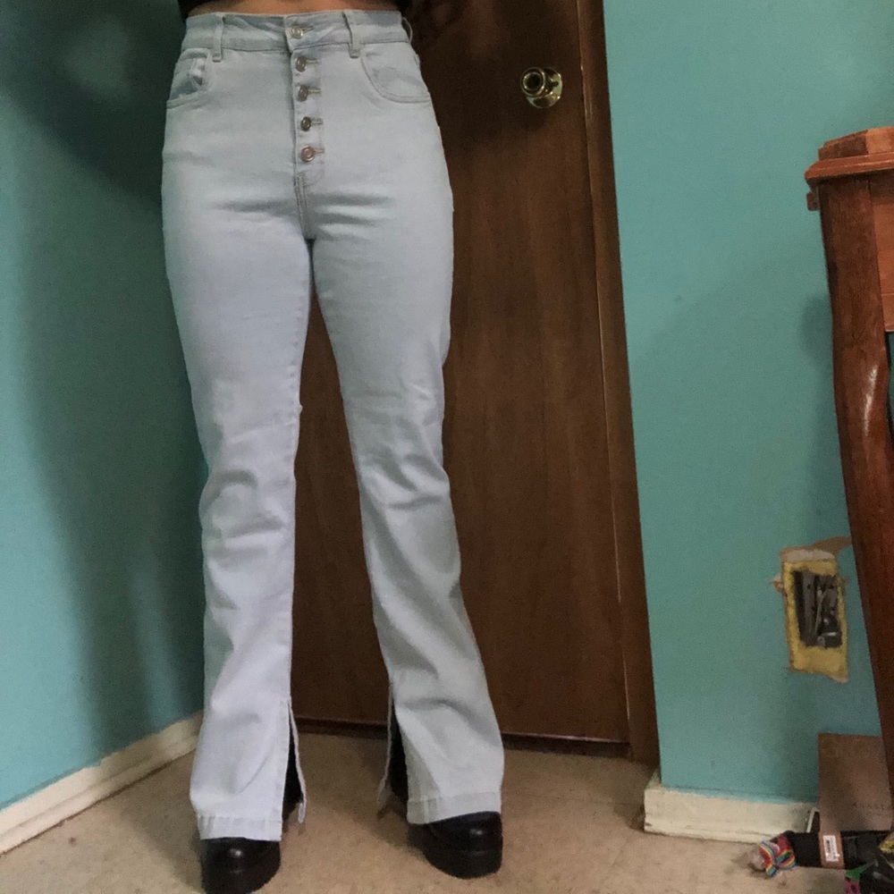 Light blue high rise flare jeans 💙 - Picture 5 of 5